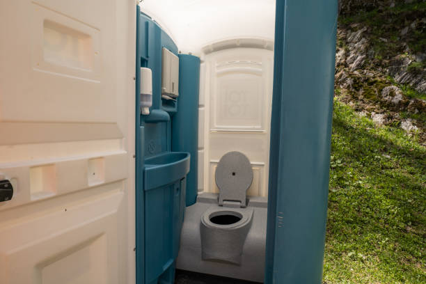 Best Standard Portable Toilet Rental  in Chattanooga, TN